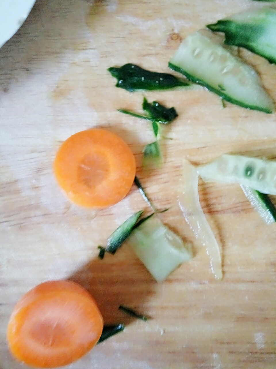 【黄瓜创意摆盘的做法步骤图,怎么做好吃】桐
