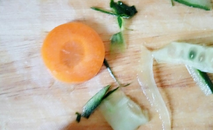 【黄瓜创意摆盘的做法步骤图,怎么做好吃】桐