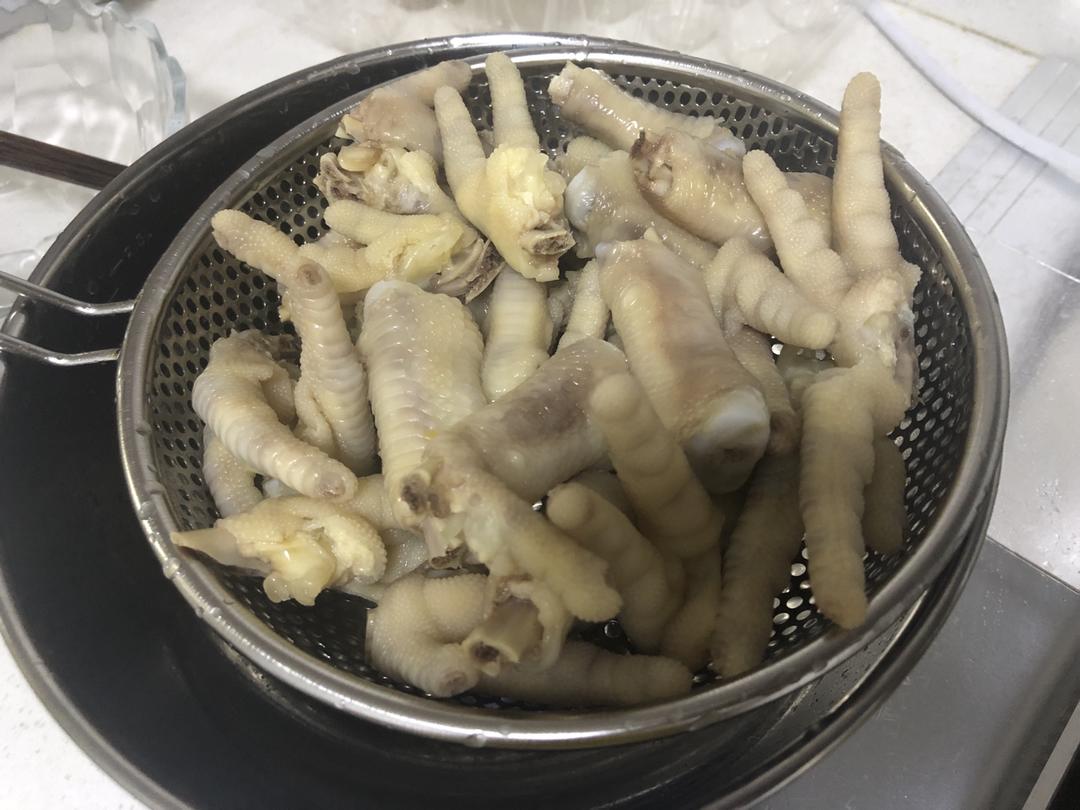 酸辣凤爪【加了柠檬】