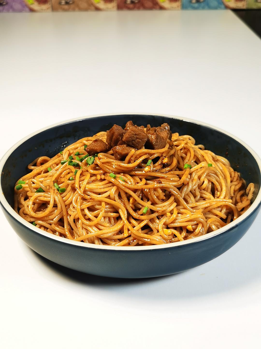 简单快速易上手的红烧牛肉拌面