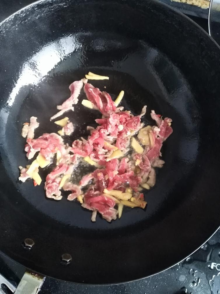 嫩南瓜炒牛肉