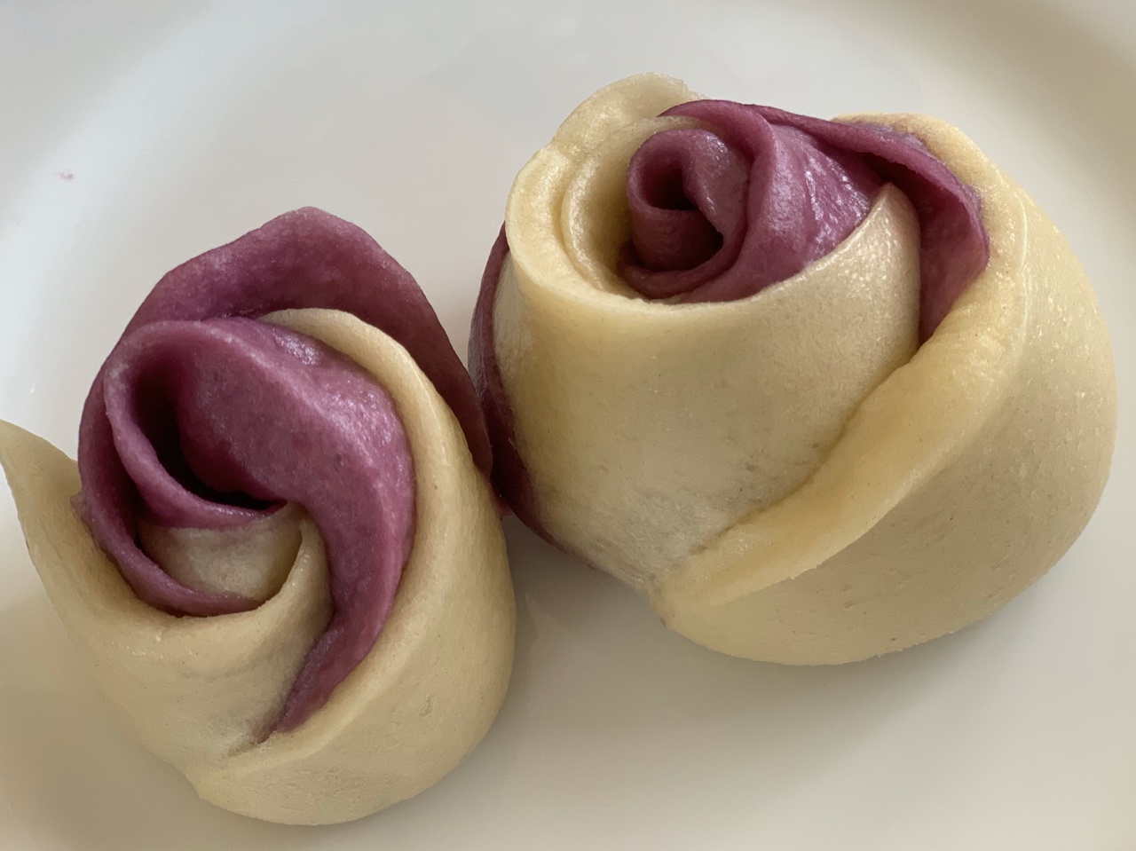 judych做的紫薯玫瑰花馒头