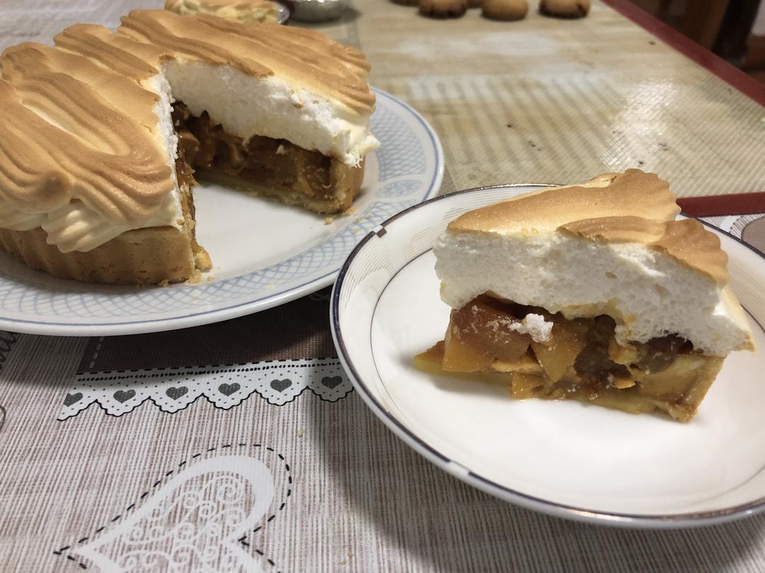 【附赠蛋白糖的萨芭雍苹果派的做法步骤图】吃饭不容易-制作