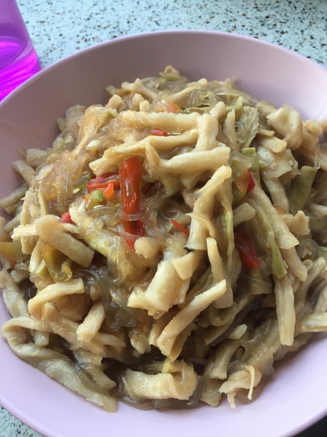 酸萝卜炒粉的做法 步骤7