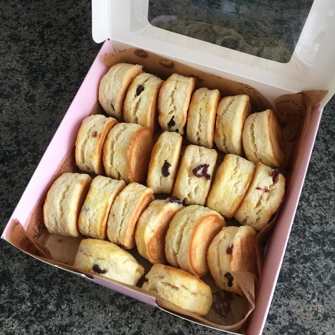 【超级快手美味的英式司康的做法步骤图】柳飘扬-制作