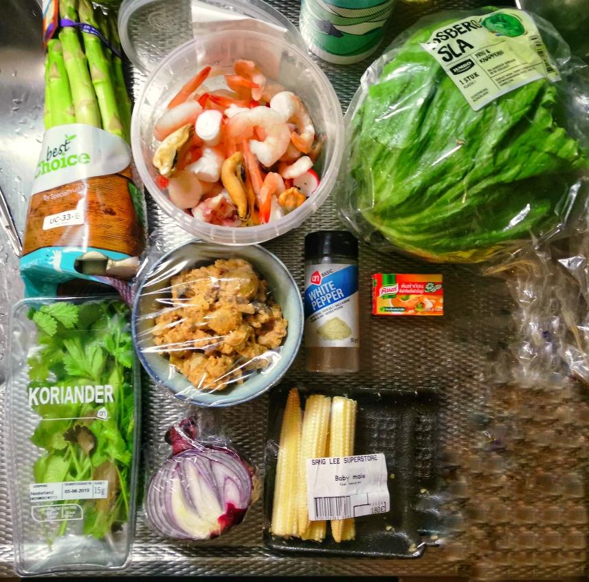 『一人食』-经期暖身又减脂-冬阴功海鲜汤的做法 步骤1