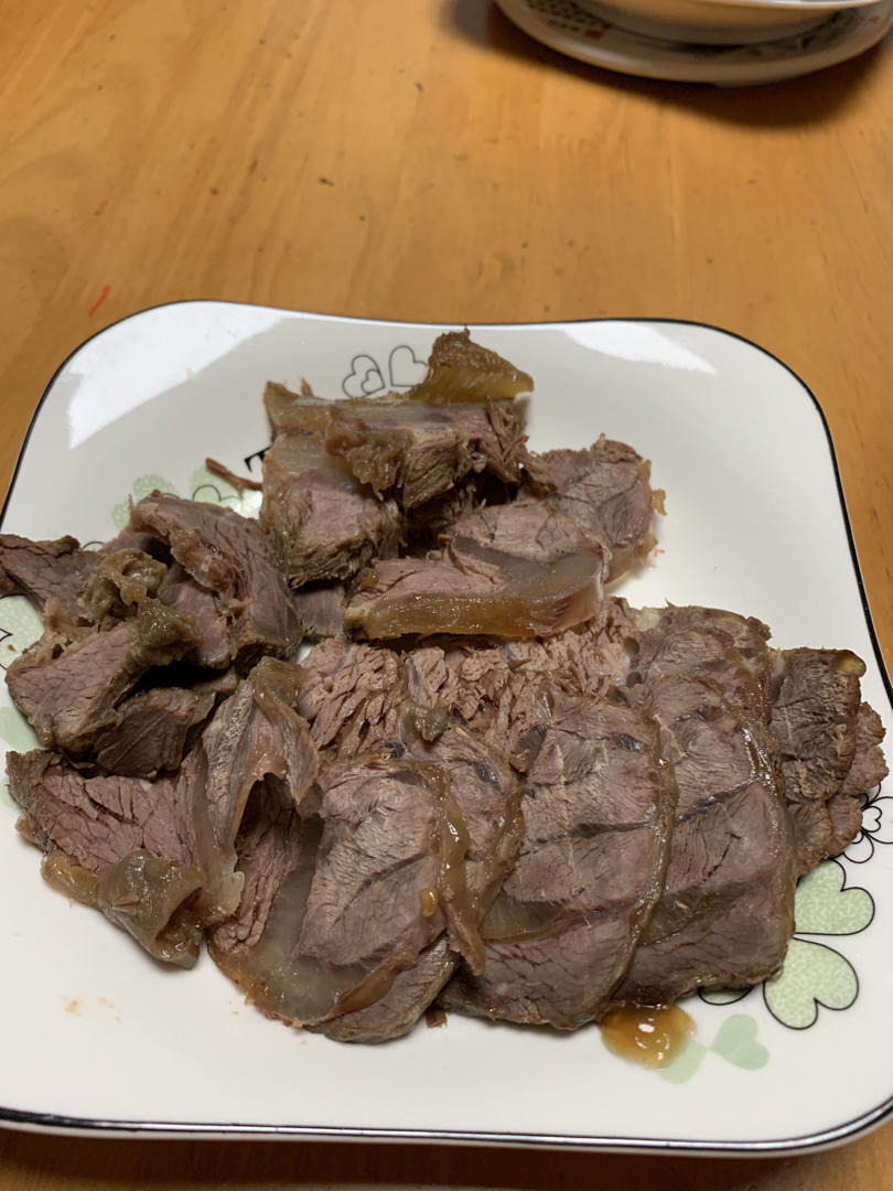 晓义妈妈做的卤牛肉