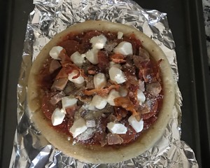 经典肉食爱好者披萨Meat Lover Pizza的做法 步骤6