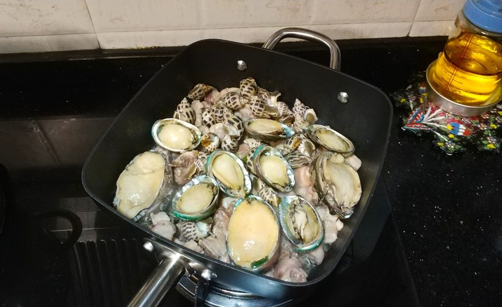 调料花螺焖鸡鲍鱼煲火锅明虾烧图片