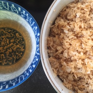 荷叶糯米鸡的做法 步骤3