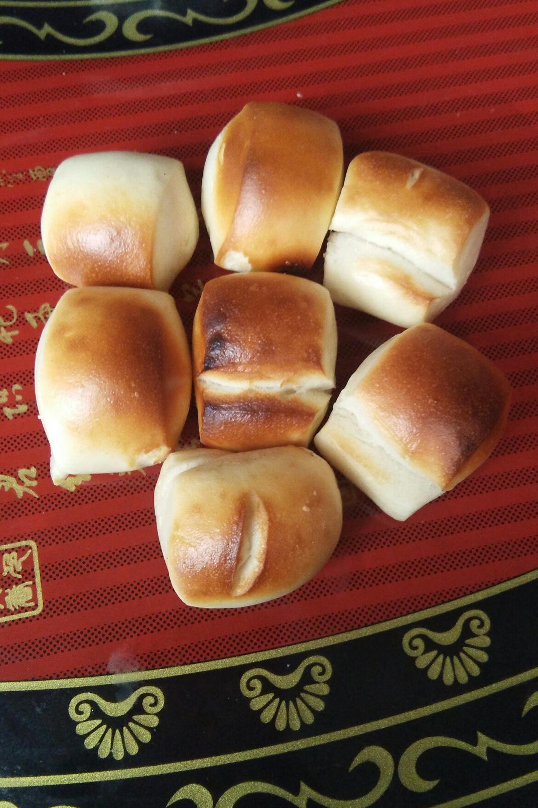 姓杨名霞做的烤馒头