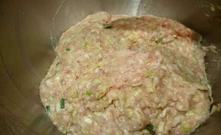 高丽菜饺的步骤做法小菜品主要v步骤的酒馆图片