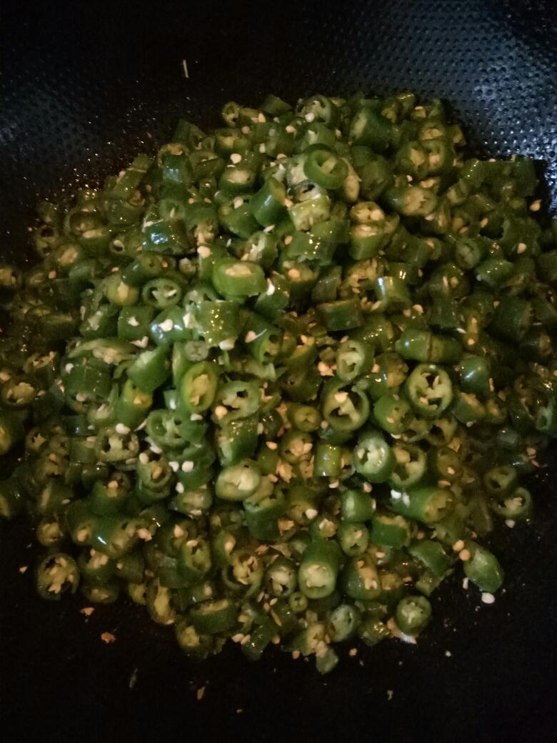 【辣椒肉酱的做法步骤图,辣椒肉酱怎么做好吃