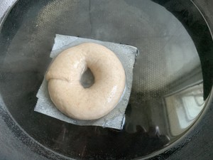 低油无糖黑麦贝果,掌握关键点一次就成功的做法 步骤10
