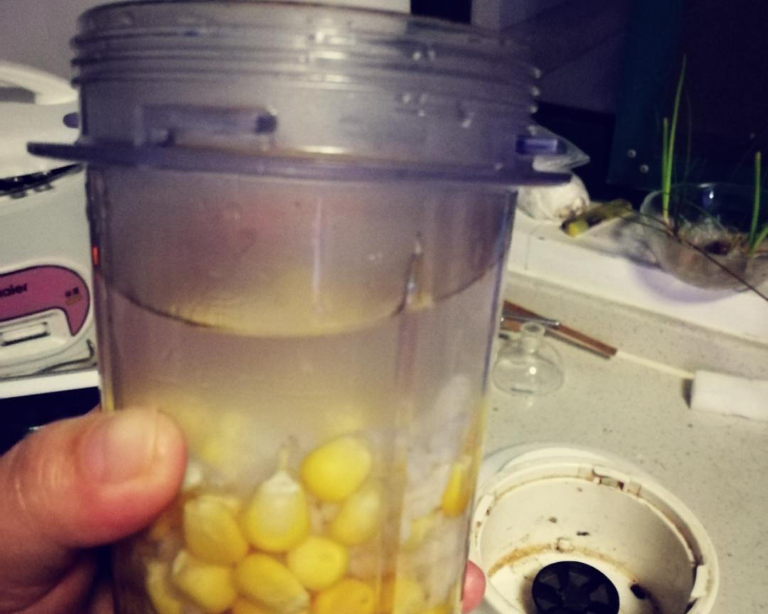 秒杀其他所有玉米汁菜谱的黄记玉米汁的做法 步骤4