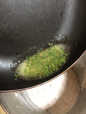 爱不释手☄️☄️??葱香苏打“嘎嘣”小脆片的做法 步骤5