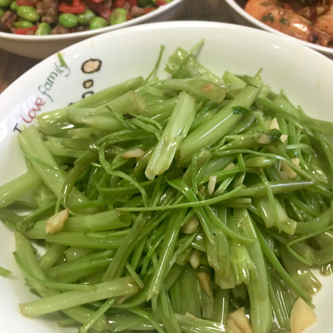 清炒空心菜梗
