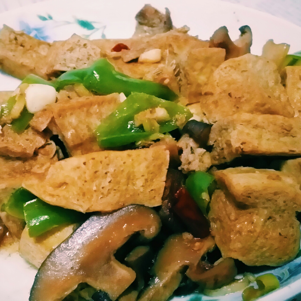 香菇烧冻豆腐