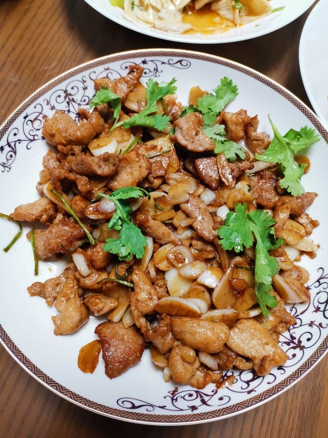 蒜爆肉的做法