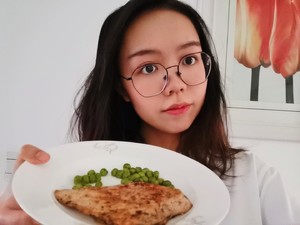 烤鸡胸肉 | GRILLED CHICKEN BREAST??的做法 步骤6