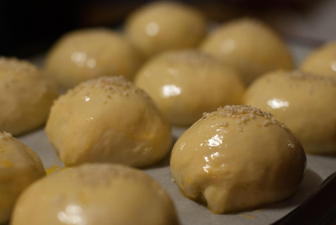 【超松软你想不到的小餐包做法!楼主失败无数次血泪史终得独家秘方!的做法步骤图】流水落花一家-制作