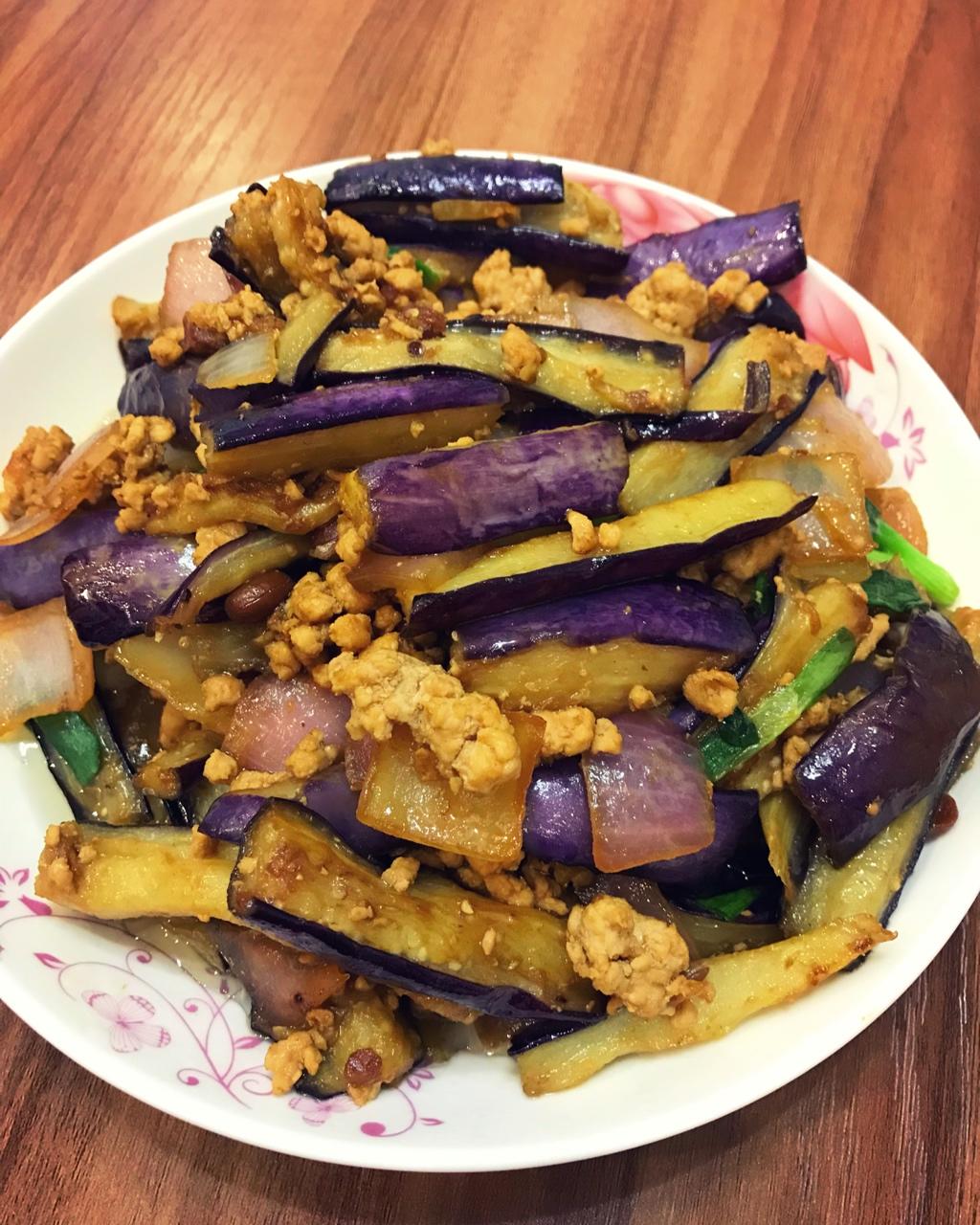 朱大爷家的彭大哈做的肉末茄子