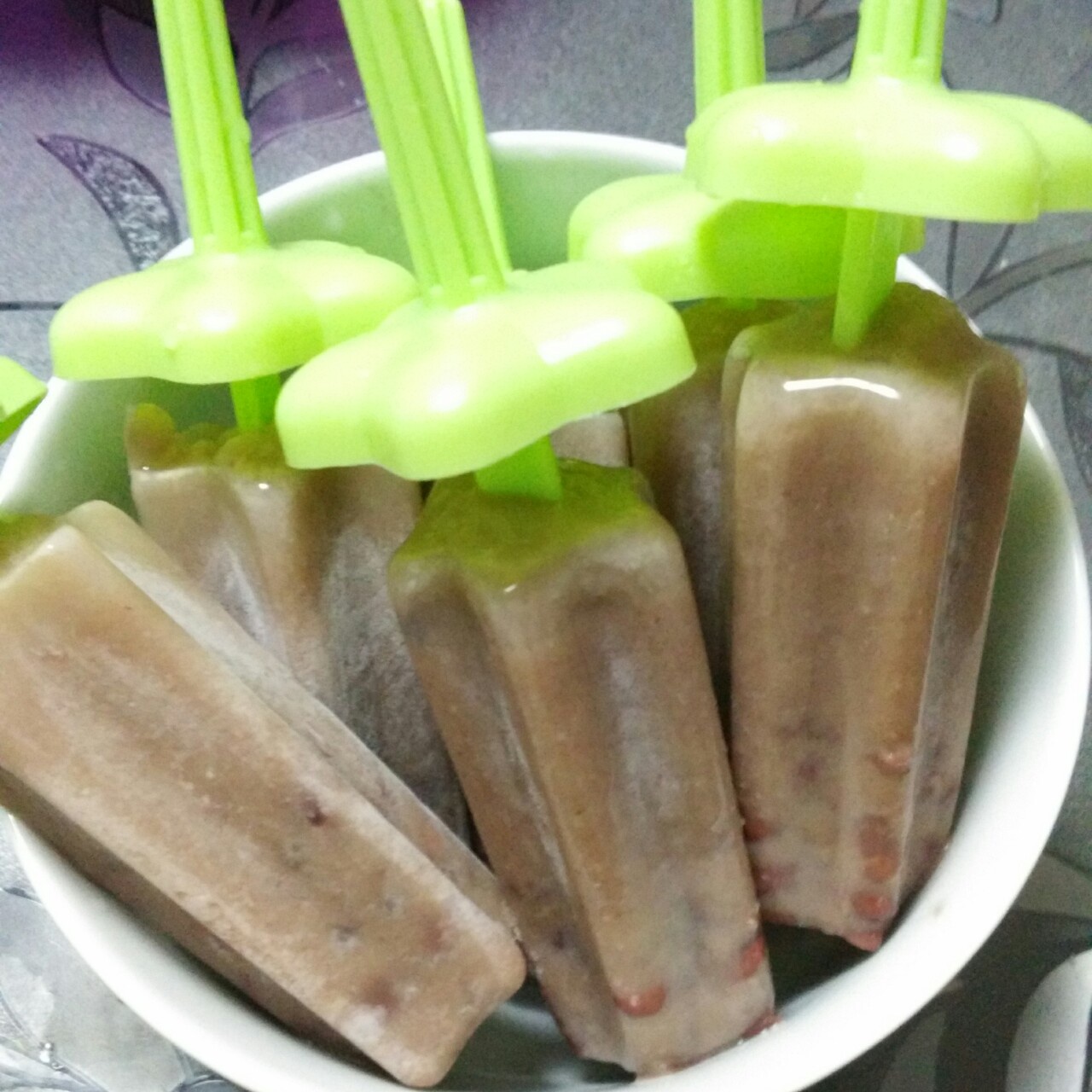 媚做的绿豆冰棍 明 媚 做过 绿豆冰棍 红豆
