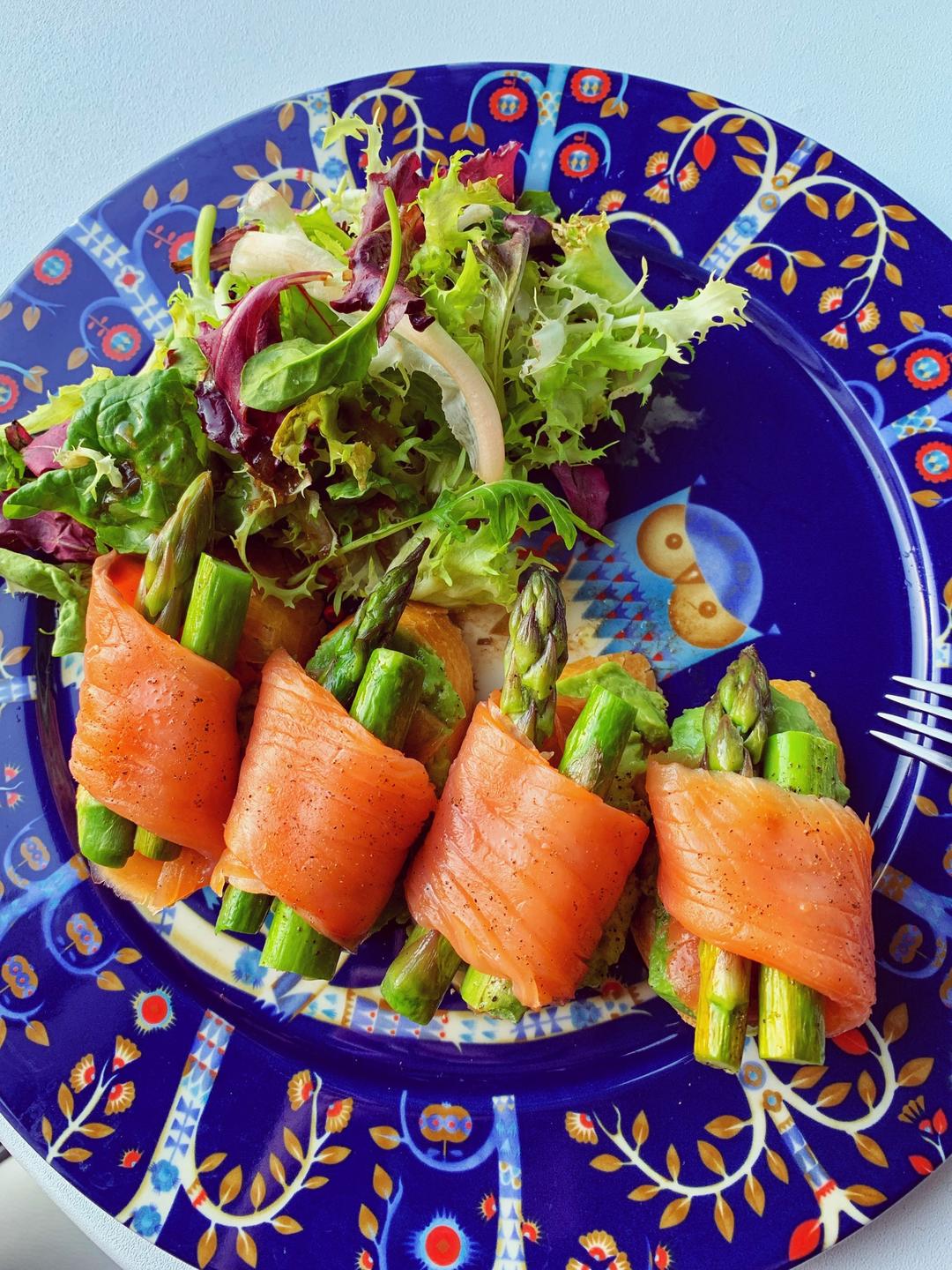 三文魚卷蘆筍牛油果fingerfood