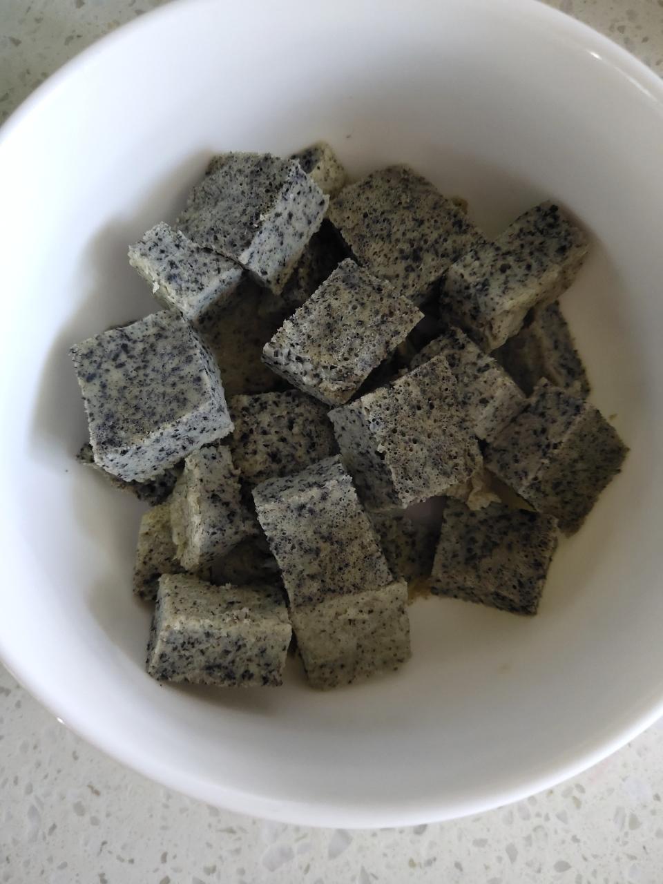 宝宝辅食,黑芝麻糕