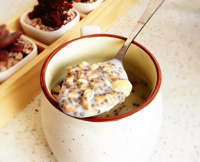 步骤图 Chia Seed Overnight Oatmeal的做法 Chia Seed Overnight Oatmeal的做法步骤 菜谱 下厨房