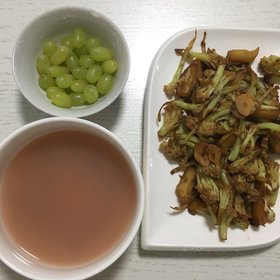 小主和老同志的美食签到册