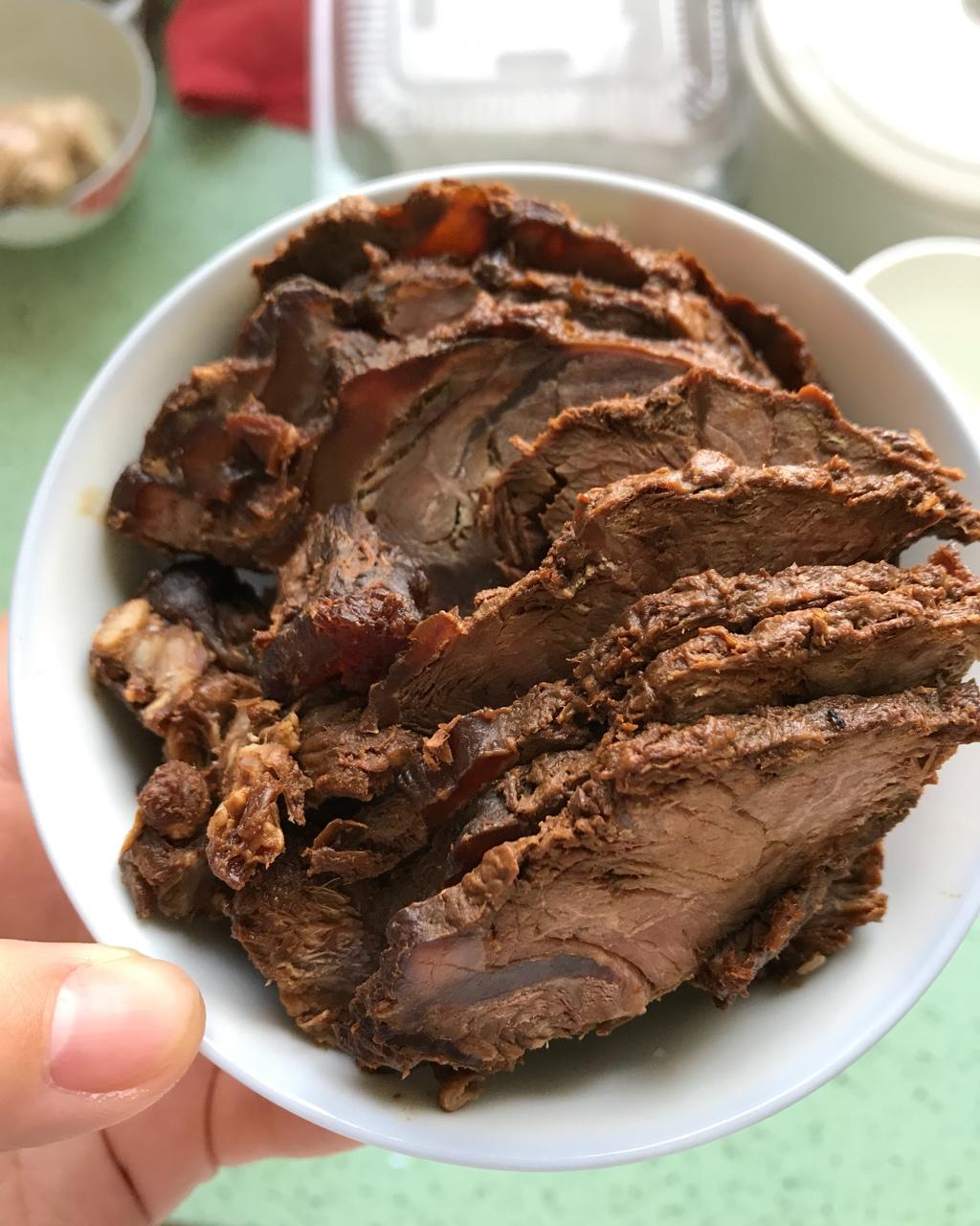 木头圭贤做的酱牛肉