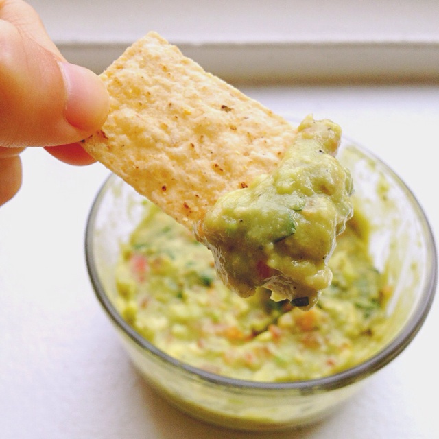 爱丽卡做的牛油果酱 guacamole