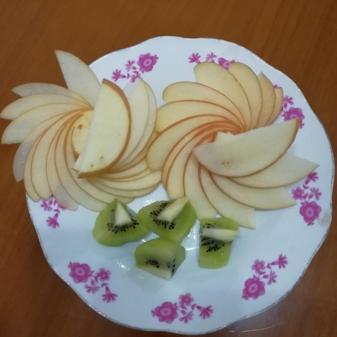 杰克和肉丝做的漩涡苹果摆盘