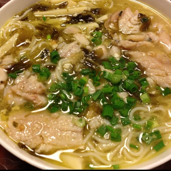 【雪菜黄鱼煨面图片】小鱼豆干