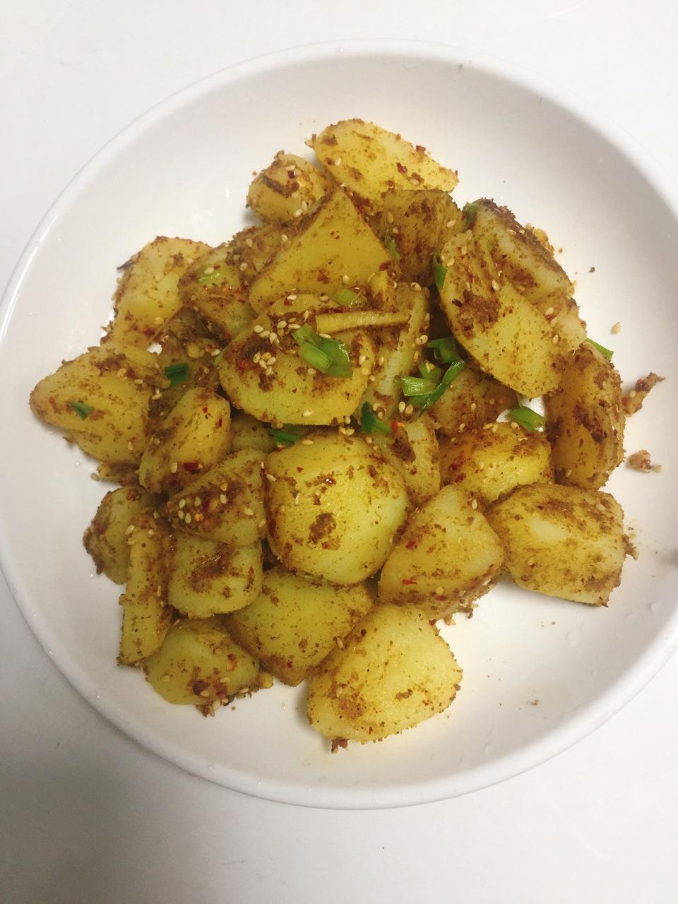 露露的美食生活做的孜然土豆
