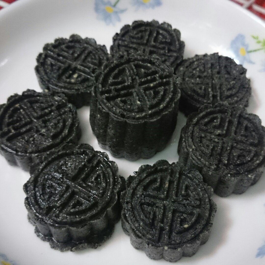 暁肉做的黑芝麻软糕