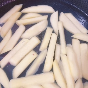 烤箱健康版薯条?的做法 步骤3