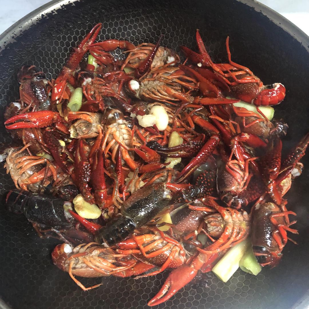家常小龙虾的做法 步骤3