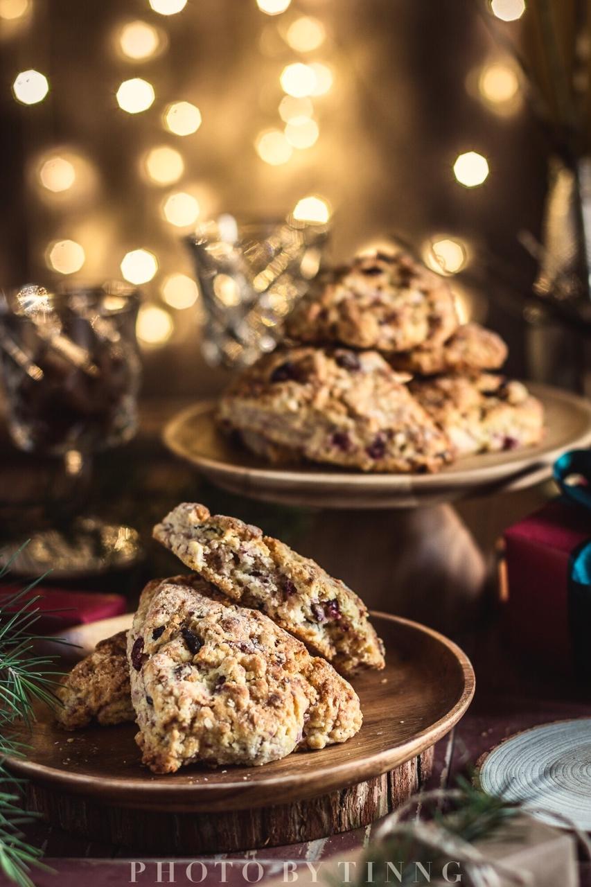 【覆盆子蔓越莓奶香司康～也是极快手的早餐点心的做法步骤图】Tinng-制作