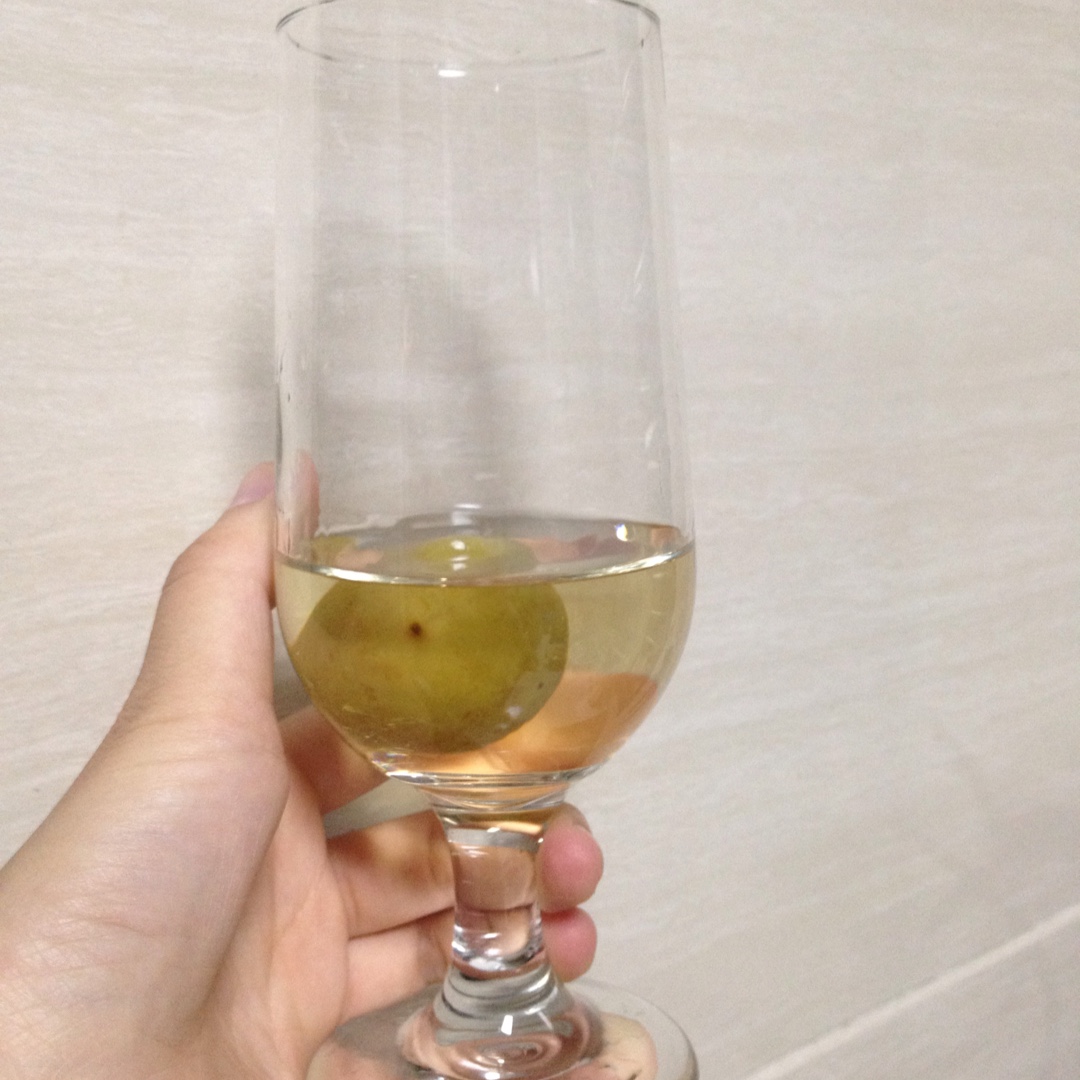 泡梅子酒用什么酒_二锅头可以泡梅子吗_泡药酒可以用二锅头吗