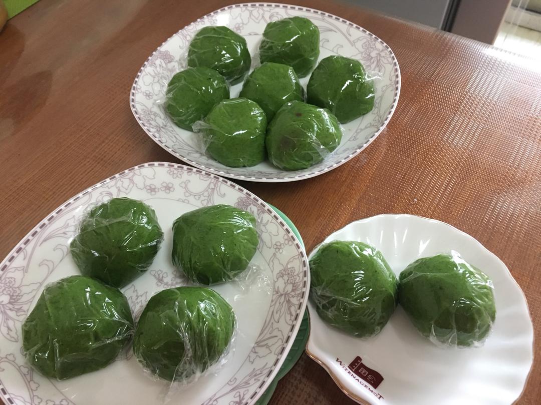 雪糕333做的艾草青团