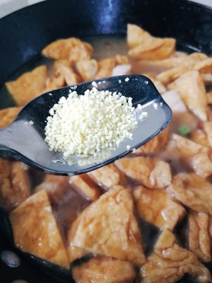 超级下饭的油豆泡烧肉的做法 步骤11