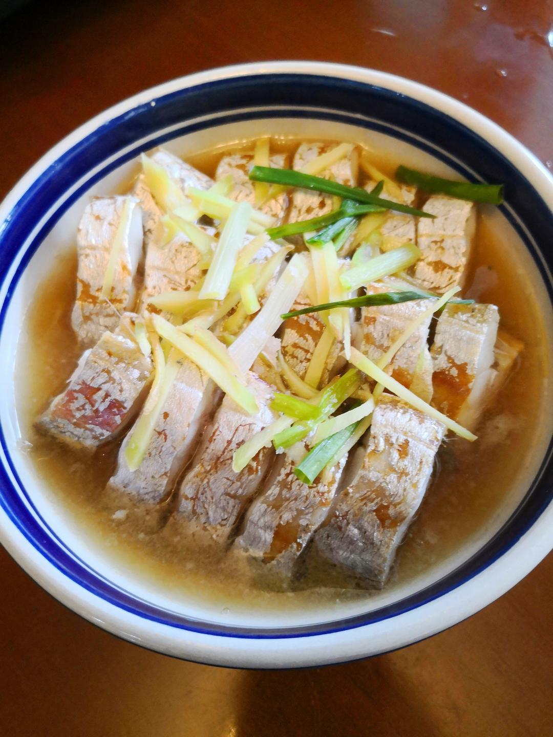 清蒸咸带鱼