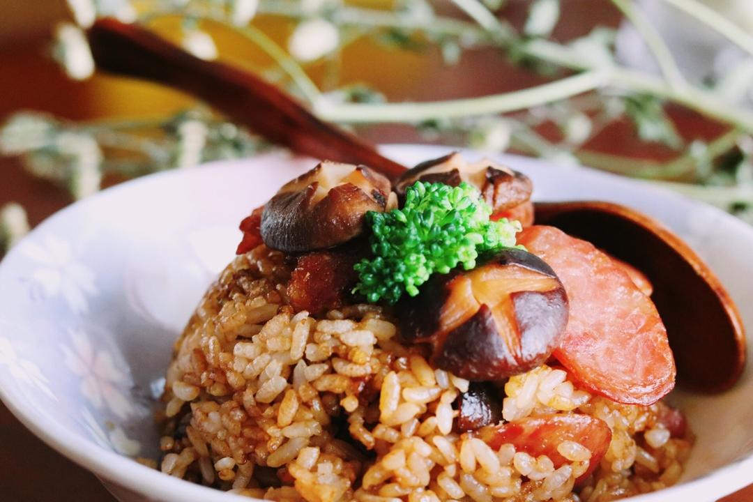 hono做的【电饭煲腊肠煲仔饭】