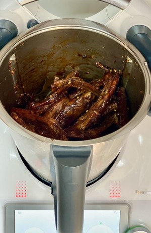 周黑鸭(鸭翅膀、鸭掌)的做法 步骤4