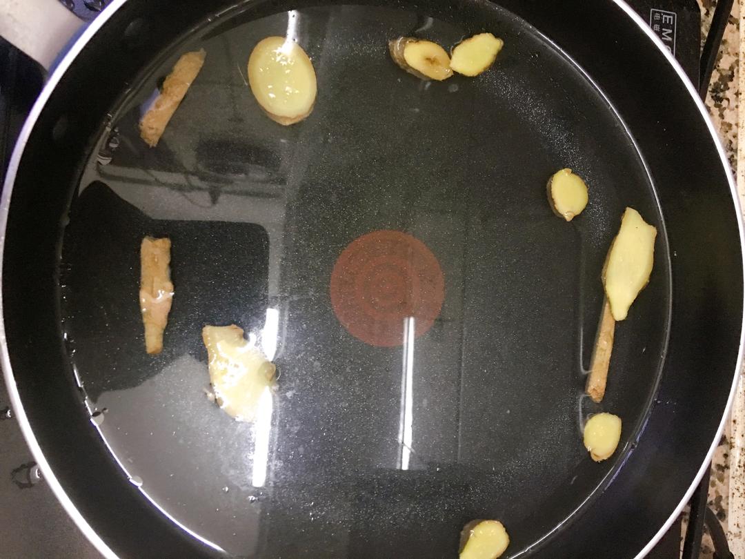 清远椰子鸡的做法 步骤3