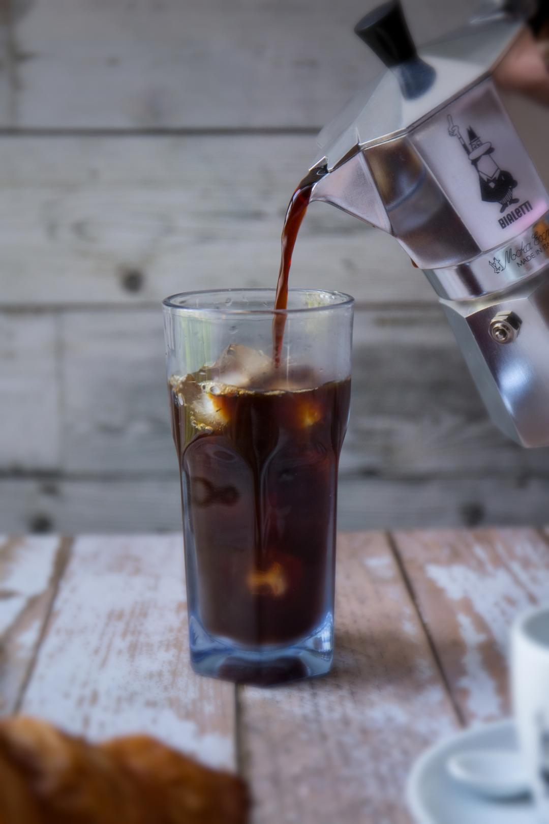 5分钟做一杯酷爽的美式咖啡的做法