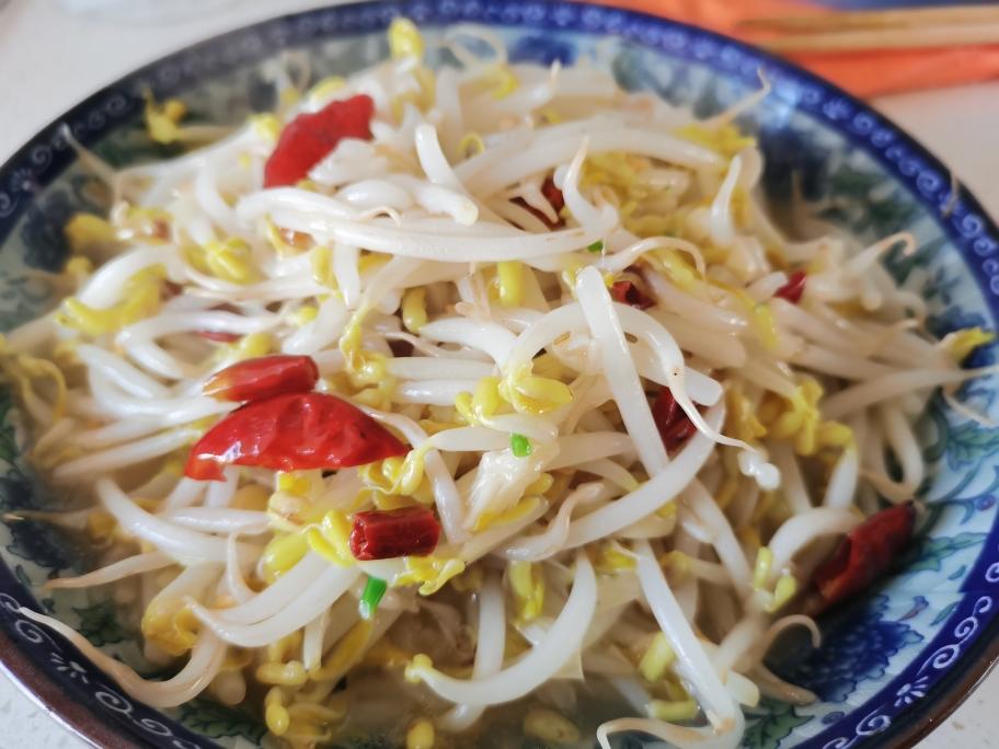 【家常炝炒绿豆芽的做法步骤图,怎么做好吃】venenos_下厨房