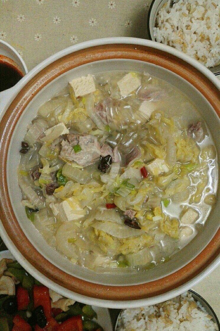 tj秋日童话做的东北酸菜炖排骨
